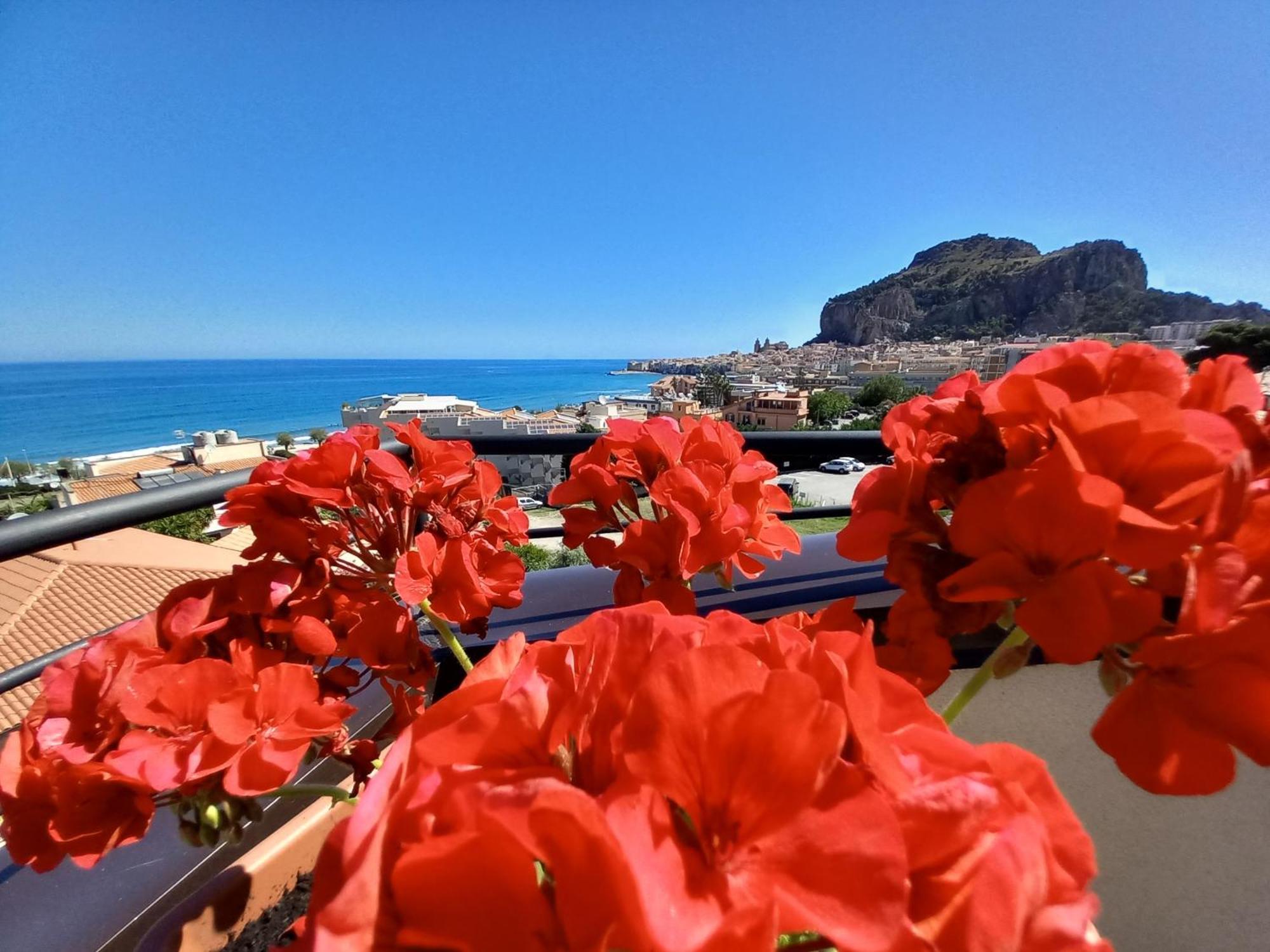 Holidays Cefalu Exterior photo